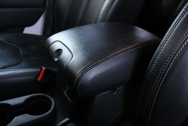 Used 2018 Jeep Wrangler Unlimited Sahara w/ Dual Top Group image 15