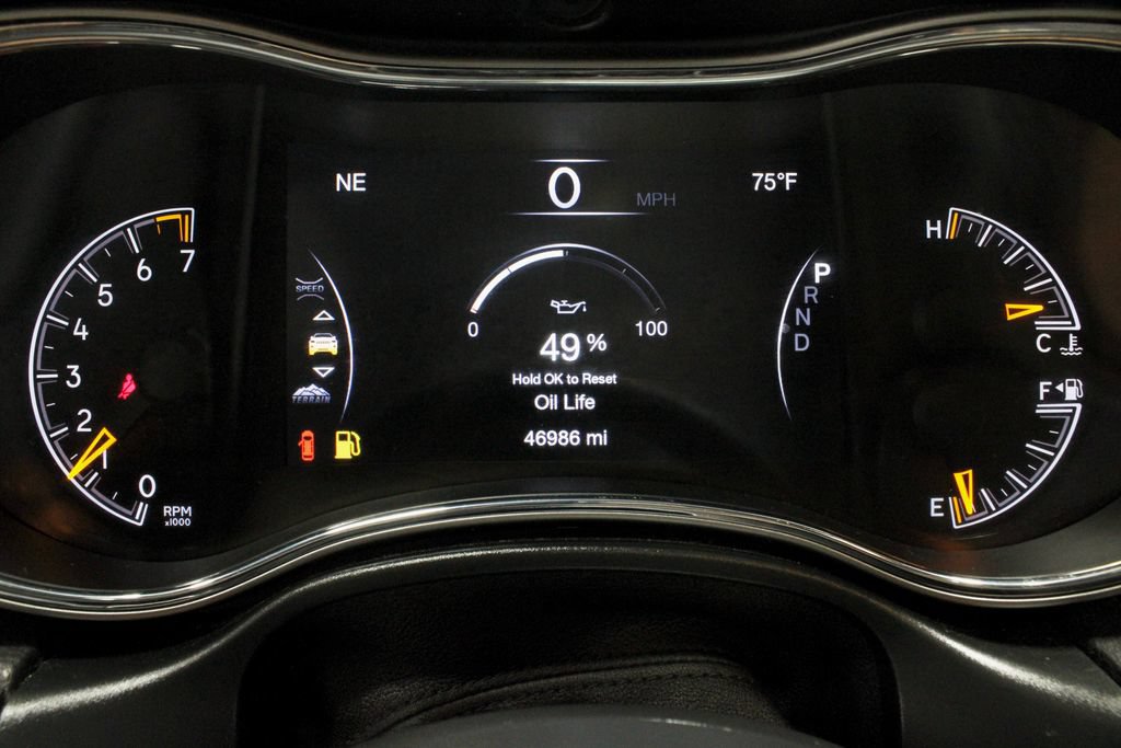 Used 2021 Jeep Grand Cherokee Limited AWD/4WD image 29