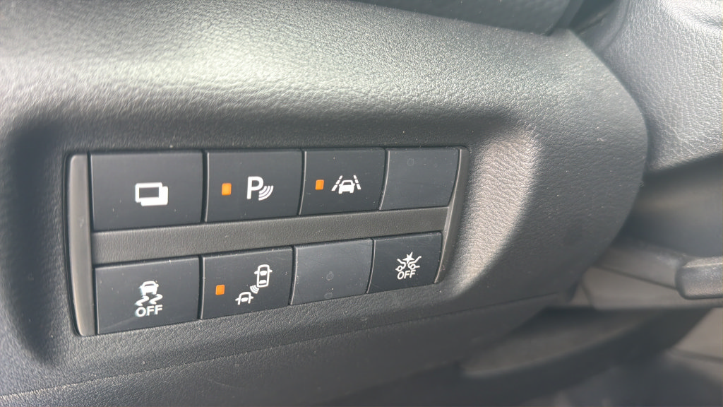Certified 2025 Nissan Kicks Play S FWD image 20