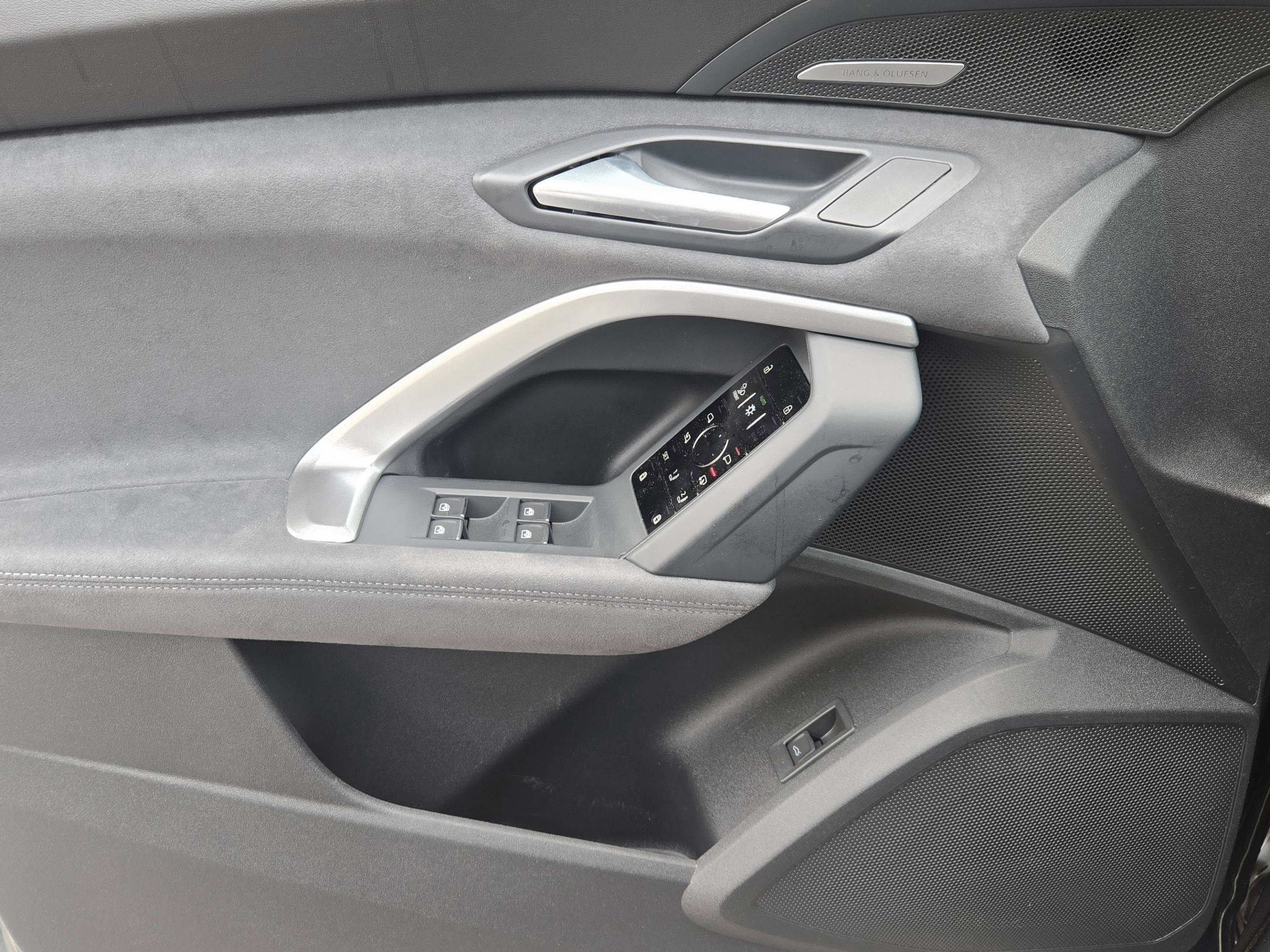 New 2026 Audi SQ5 Premium Plus AWD/4WD image 28