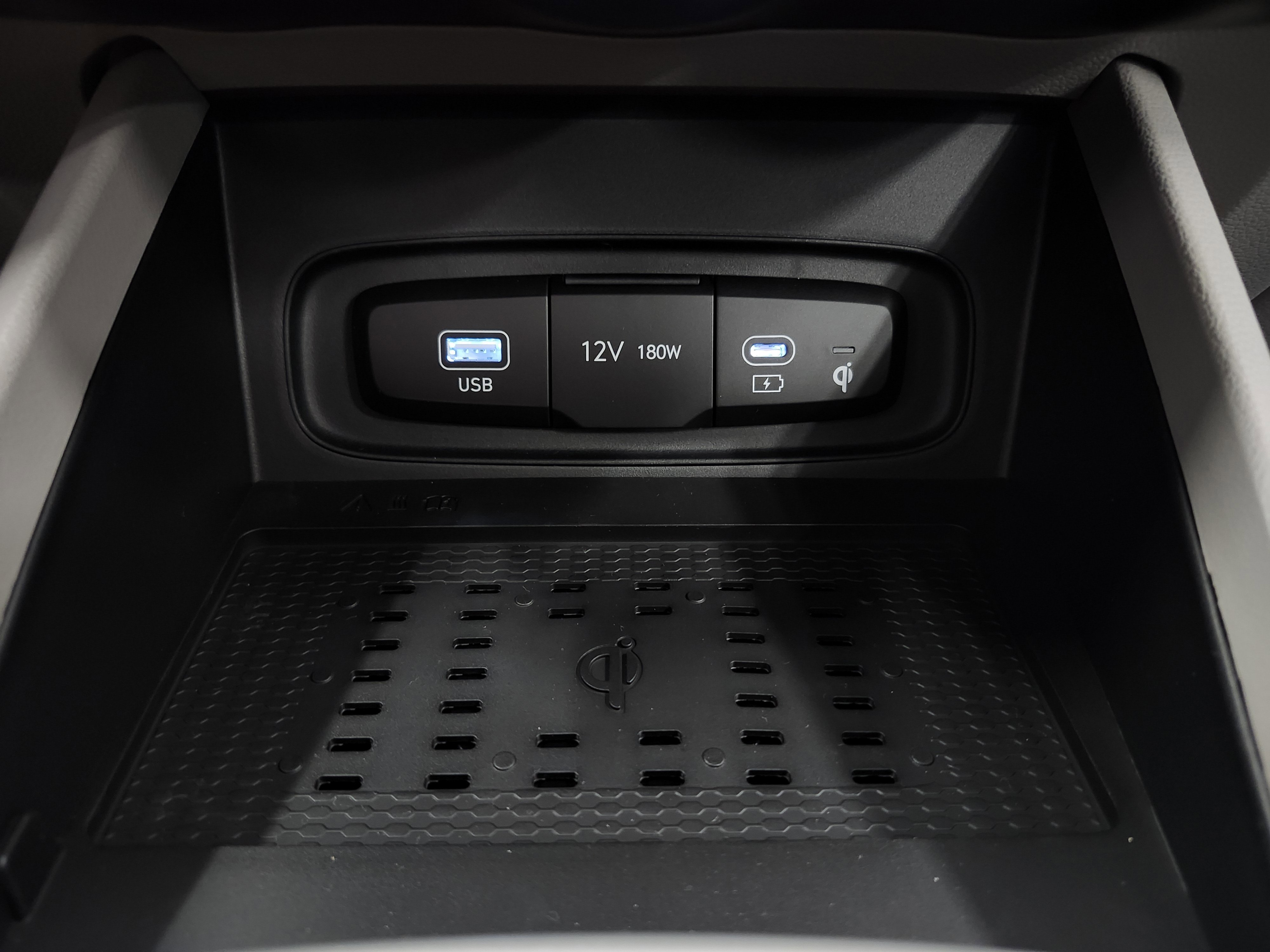 New 2026 Hyundai Venue SEL image 9