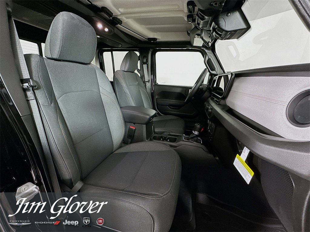 New 2025 Jeep Gladiator Sport image 14