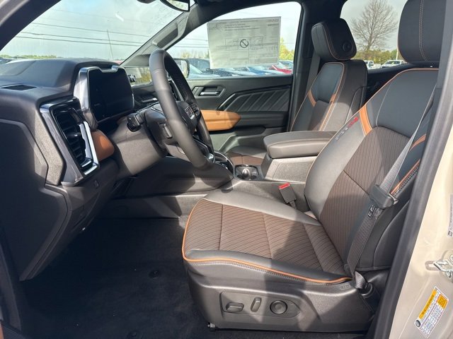 New 2026 GMC Canyon AT4 w/ AT4 Premium Package image 16