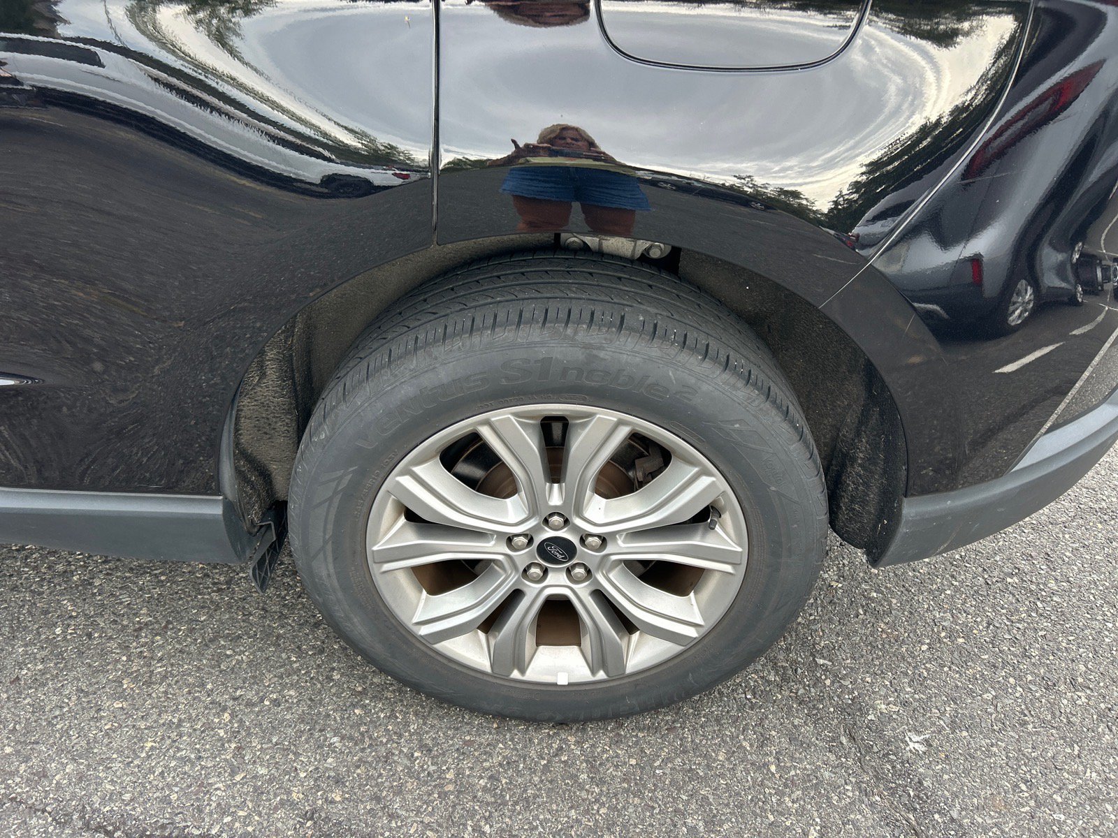 Used 2024 Ford Edge Titanium AWD/4WD image 9