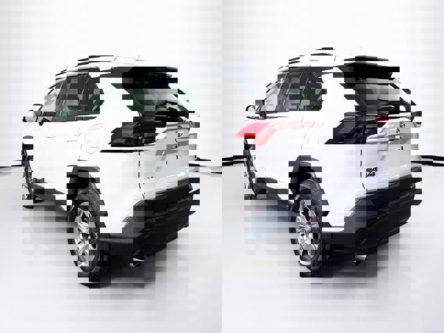 Used 2025 Toyota RAV4 XLE w/ Convenience Package image 7