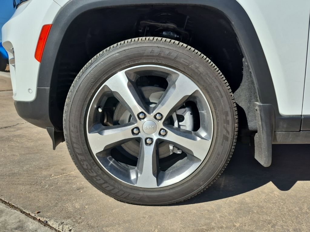 New 2024 Jeep Grand Cherokee Limited 4xe w/ Luxury Tech Group II image 12