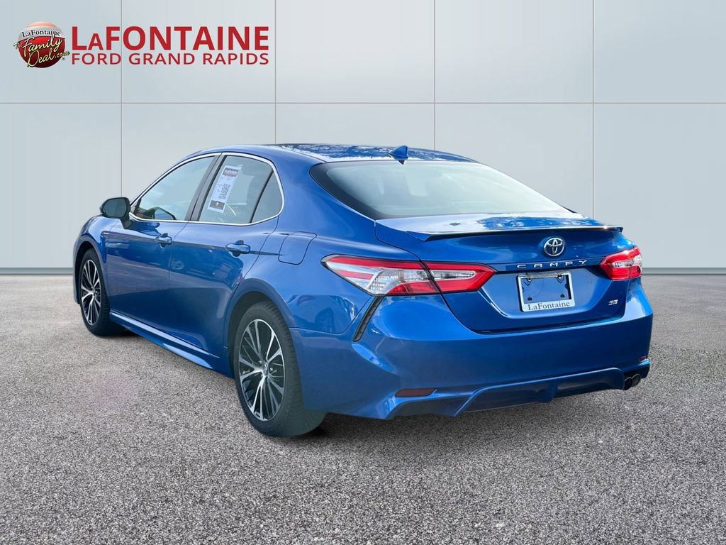 Used 2020 Toyota Camry SE image 5