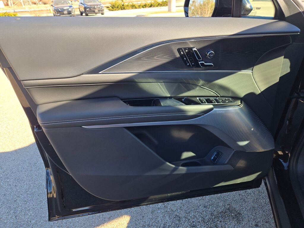 New 2026 Cadillac Lyriq Premium Luxury image 21