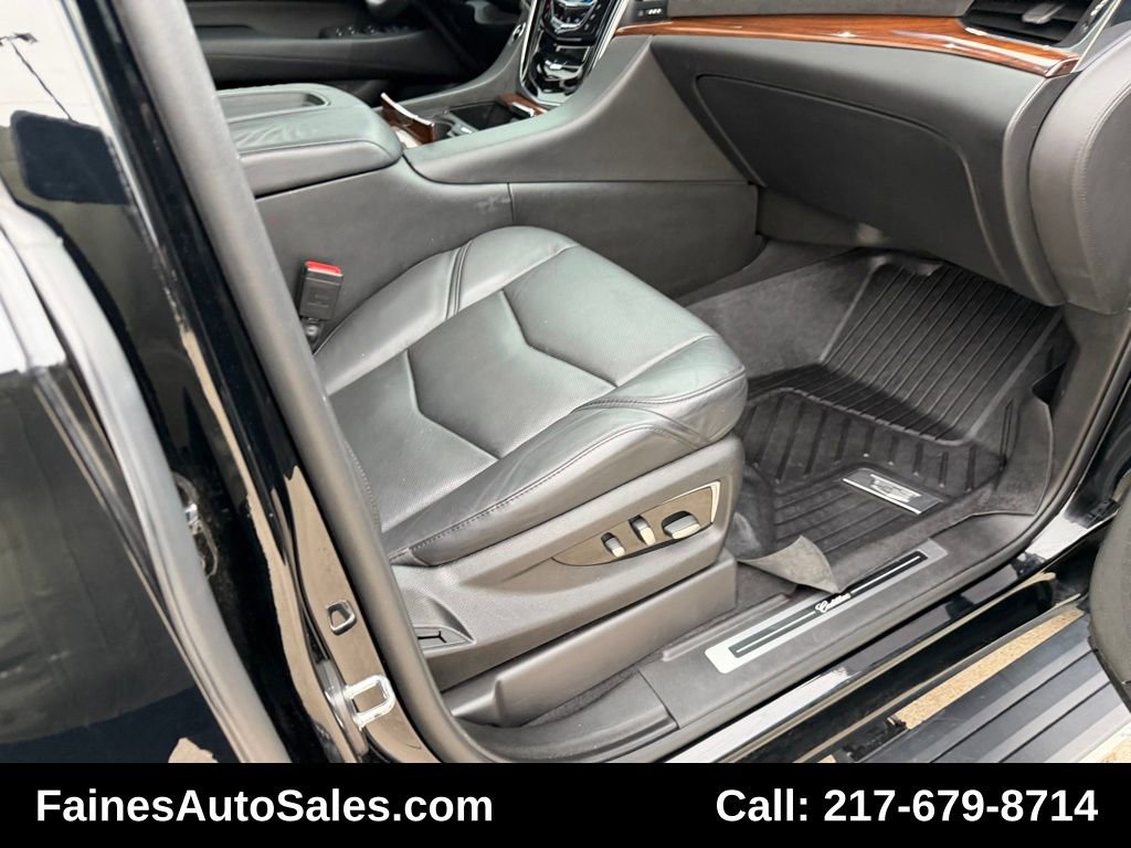 Used 2018 Cadillac Escalade Premium Luxury image 96