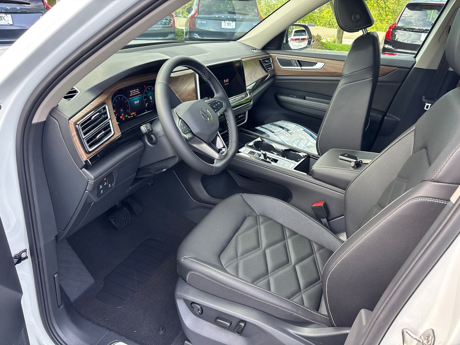 New 2026 Volkswagen Atlas SE FWD image 24