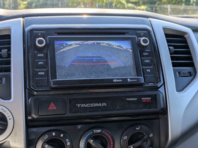 Used 2015 Toyota Tacoma 4x4 Double Cab w/ TRD Sport Package image 23