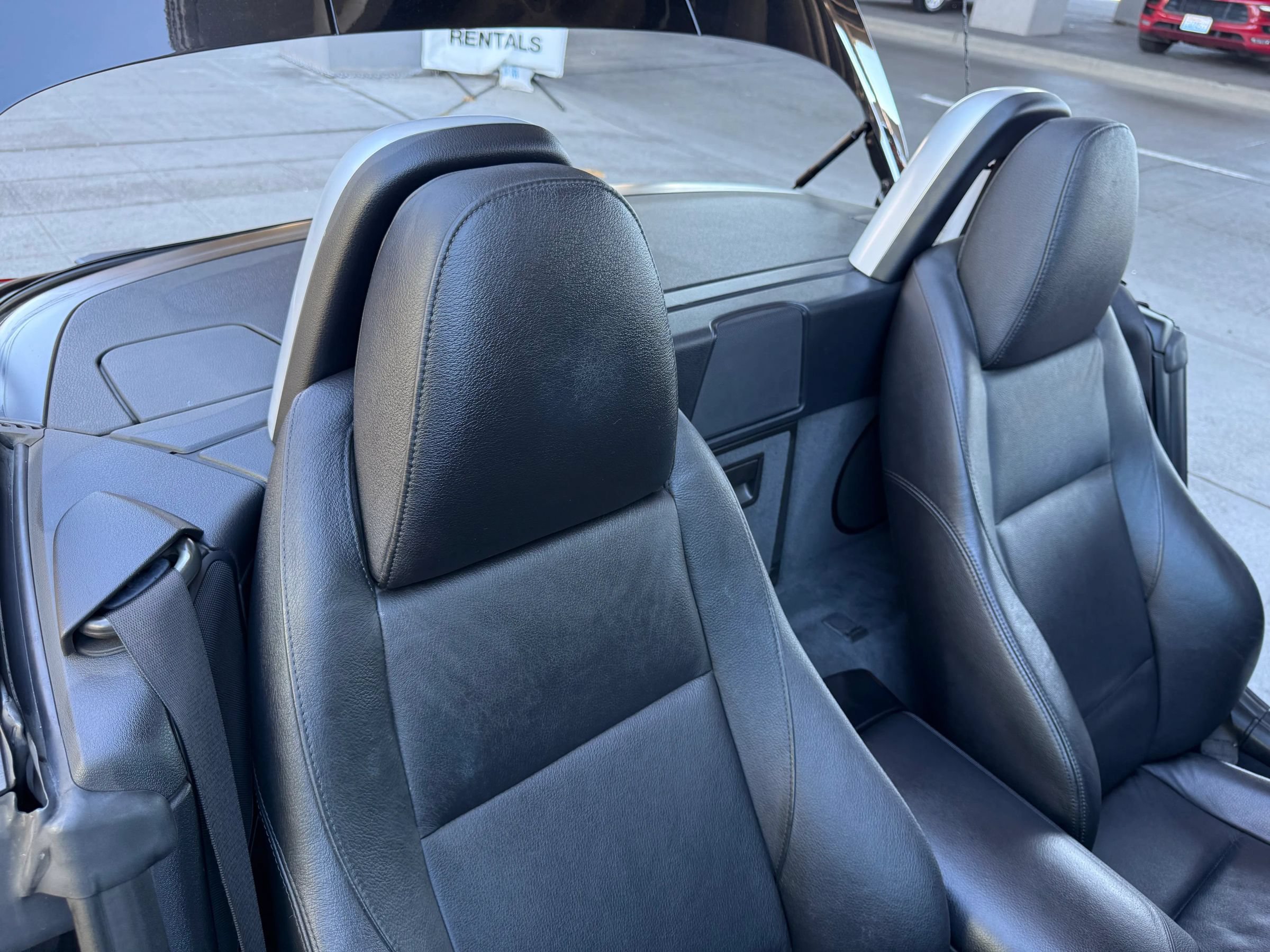 Used 2011 BMW Z4 sDrive35i RWD image 17