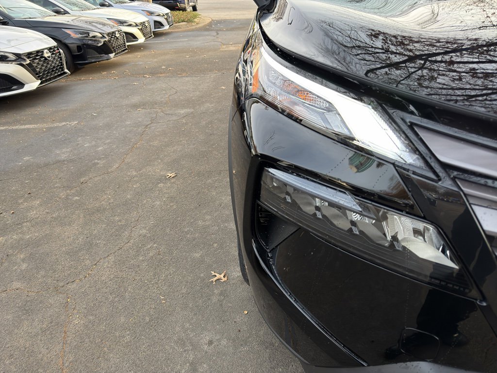 New 2026 Nissan Rogue SV image 10