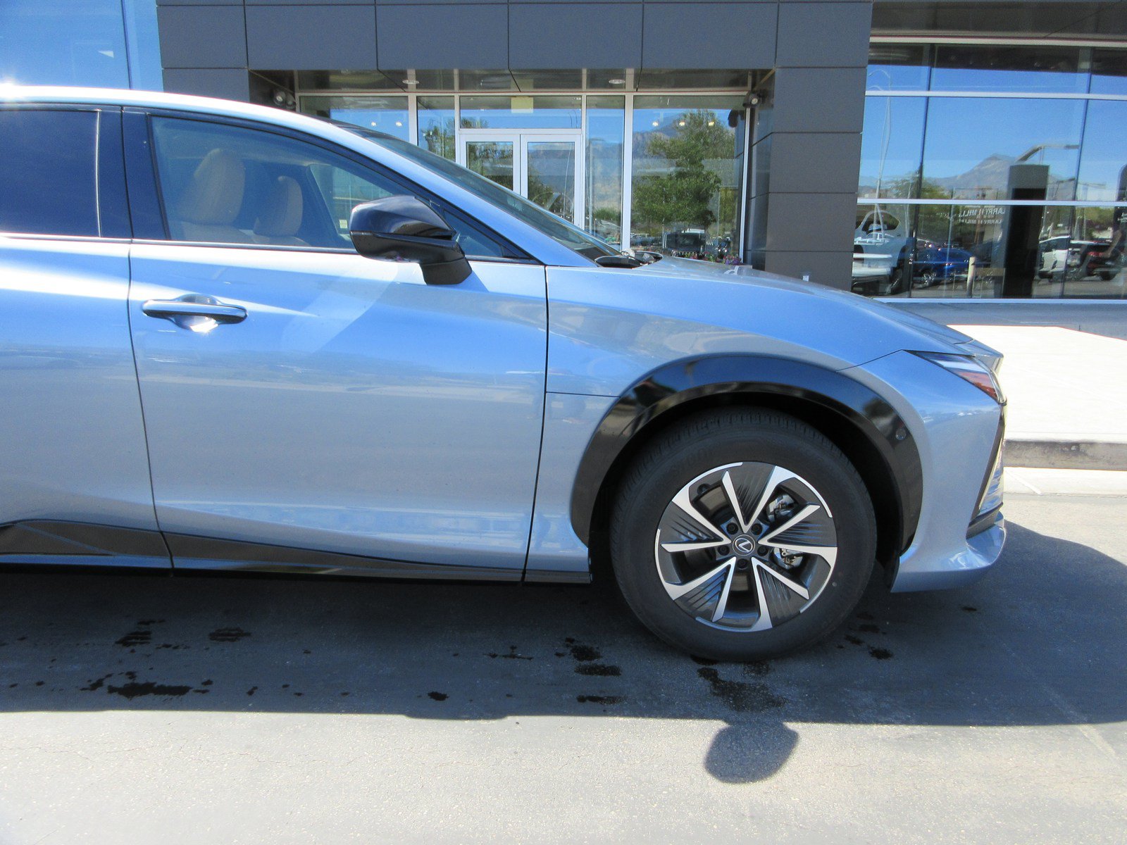 Used 2023 Lexus RZ 450e Premium w/ Technology Package AWD/4WD image 12