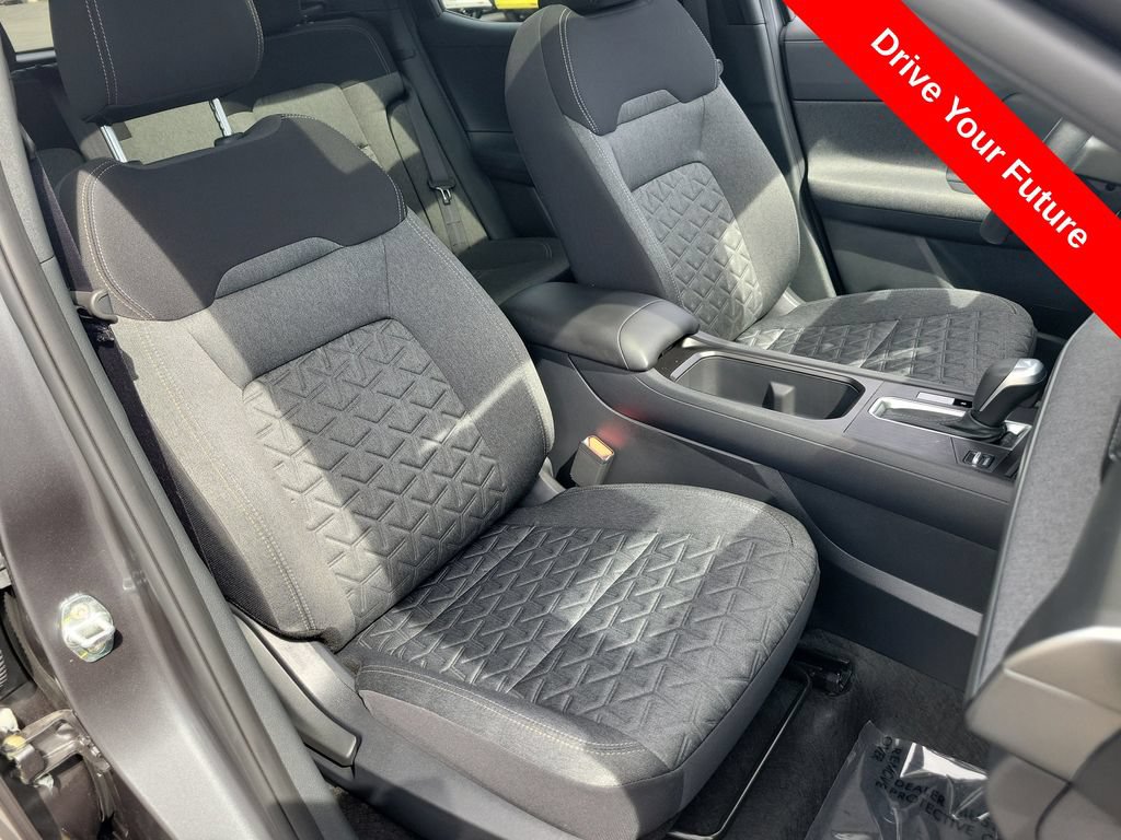 Used 2026 Nissan Kicks SV w/ SV Premium Package FWD image 21