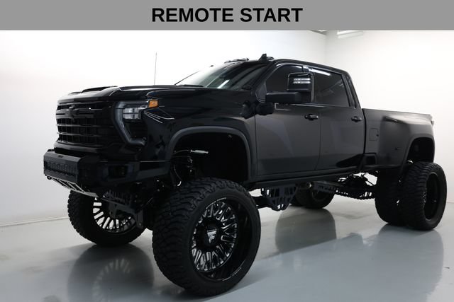 Used 2024 Chevrolet Silverado 3500 LTZ w/ LTZ Plus Package AWD/4WD image 37