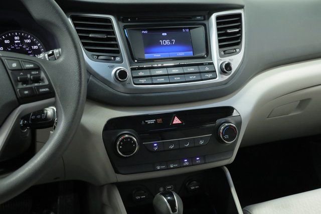 Used 2017 Hyundai Tucson SE image 16