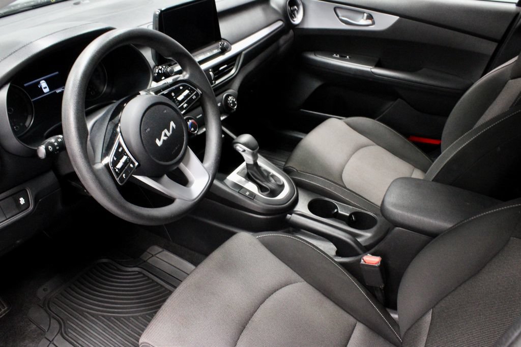 Used 2023 Kia Forte LXS FWD image 22