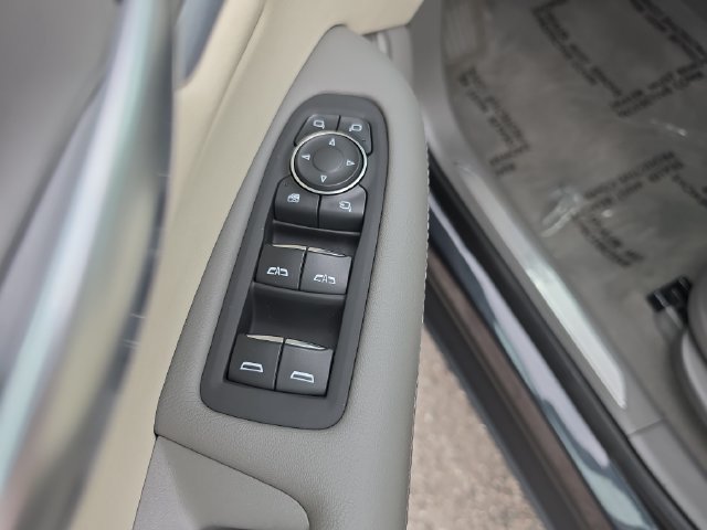 Used 2023 Cadillac XT5 Premium Luxury FWD image 14