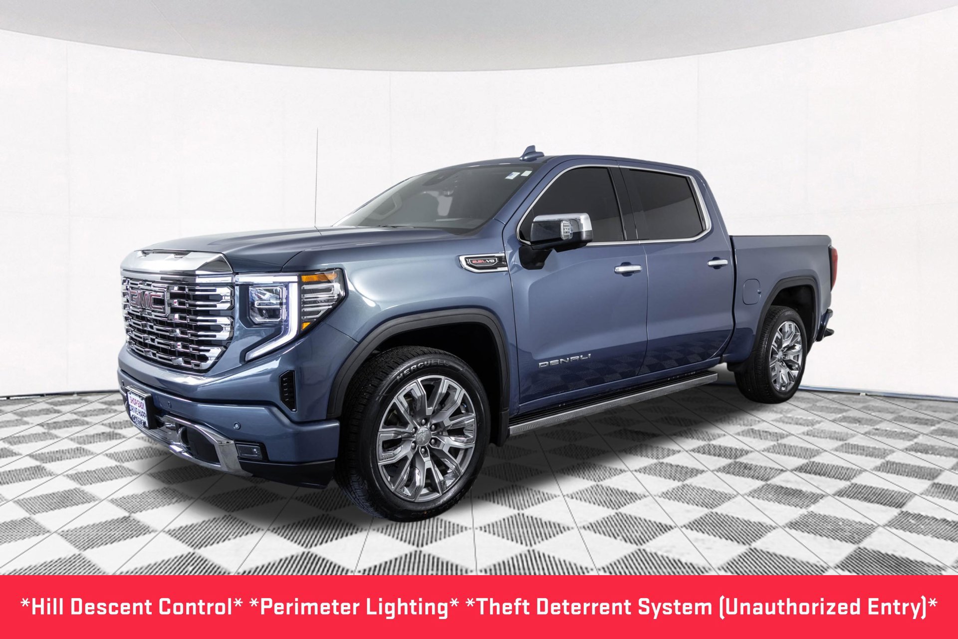 Used 2025 GMC Sierra 1500 Denali w/ Denali Reserve Package AWD/4WD image 17