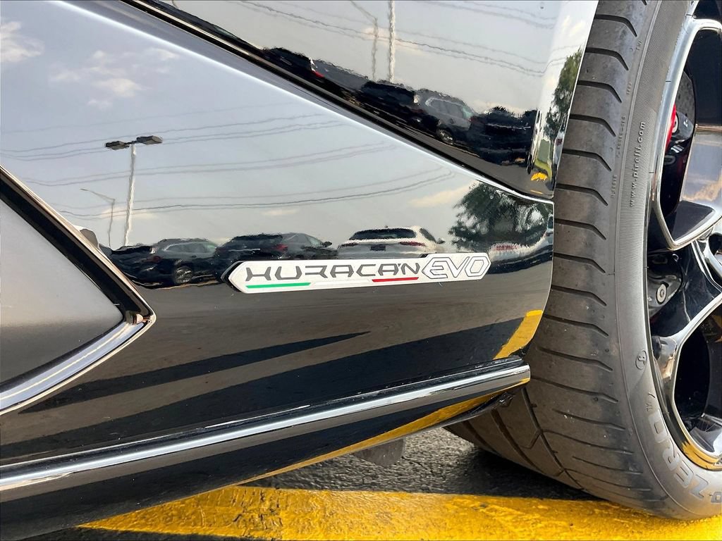 Used 2020 Lamborghini Huracan EVO AWD/4WD image 21
