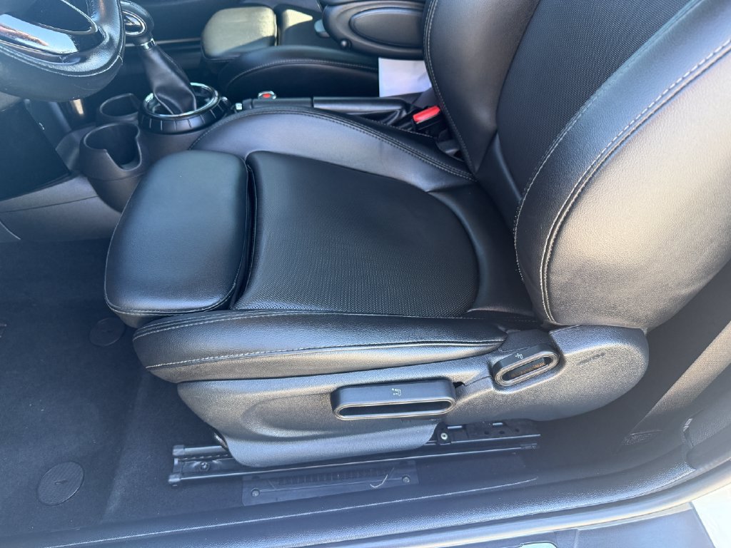Used 2017 MINI Cooper S FWD image 9