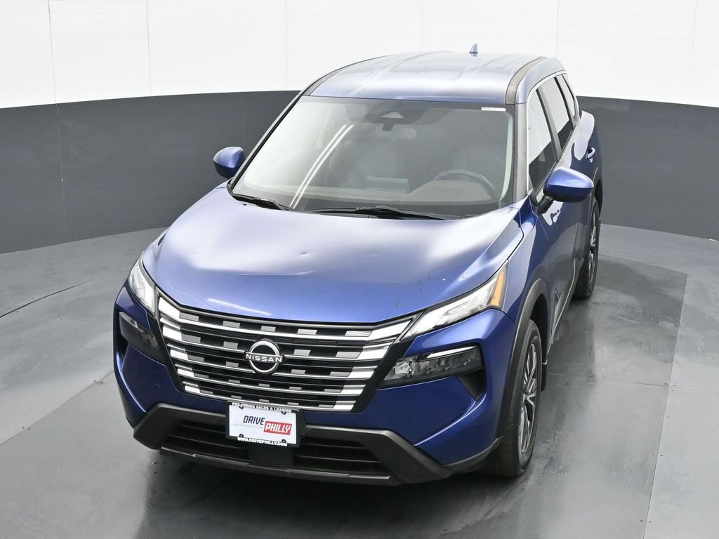 Used 2023 Nissan Rogue SV image 16