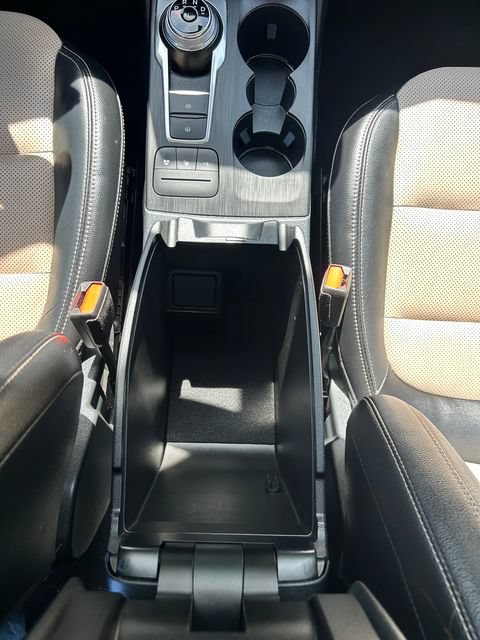 Used 2021 Ford Escape Titanium w/ Titanium Elite Package AWD/4WD image 19