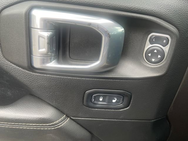 Used 2021 Jeep Gladiator Overland image 17