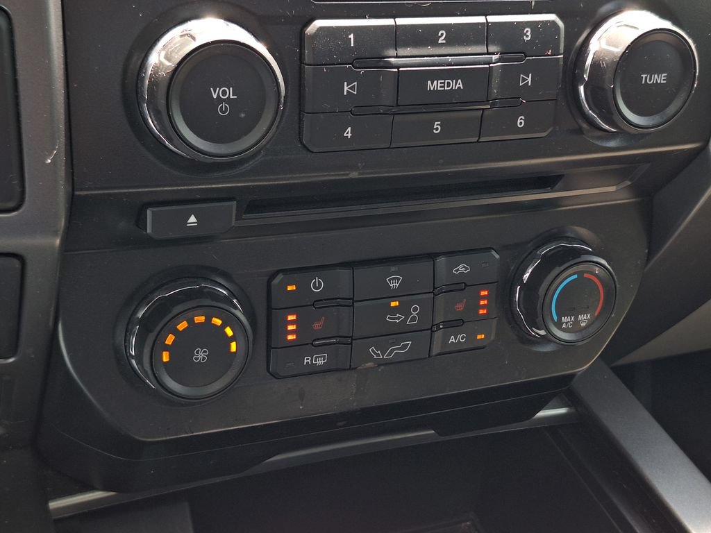 Used 2017 Ford F150 XLT w/ Equipment Group 302A Luxury AWD/4WD image 22