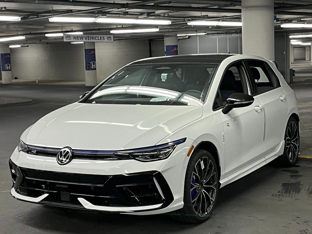 New 2026 Volkswagen Golf image 3