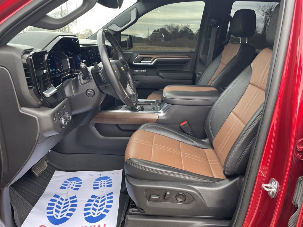Used 2023 Chevrolet Silverado 1500 High Country image 12