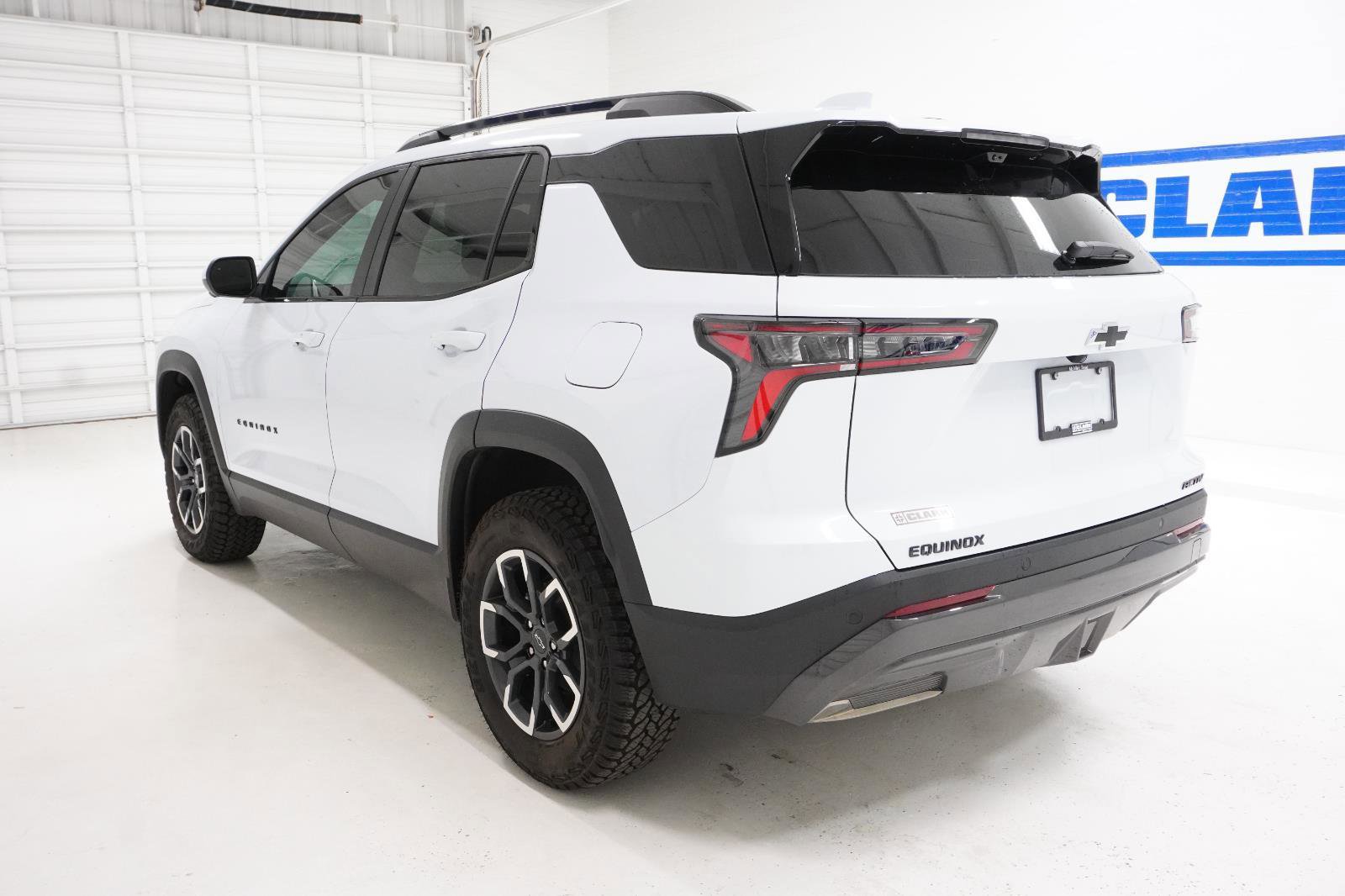 New 2026 Chevrolet Equinox ACTIV w/ Convenience Package III image 10