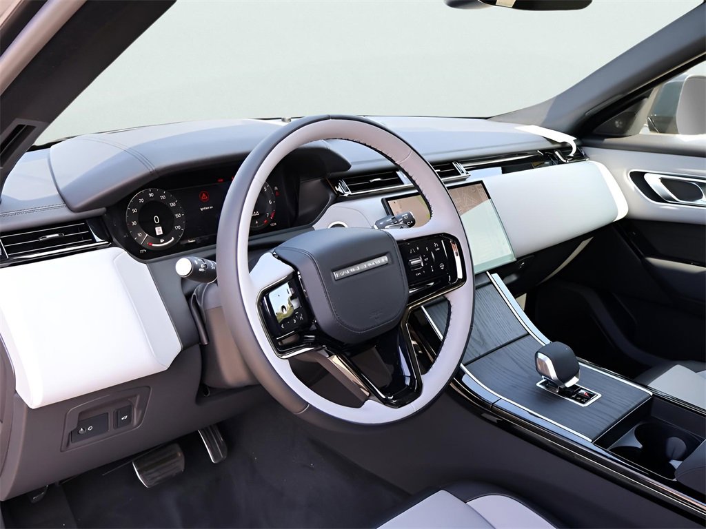 New 2026 Land Rover Range Rover Velar Dynamic SE image 18