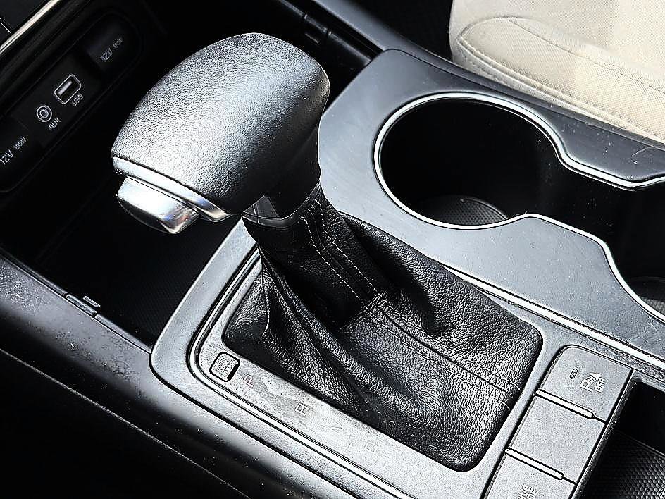 Used 2019 Kia Sorento LX w/ LX Convenience Package image 26