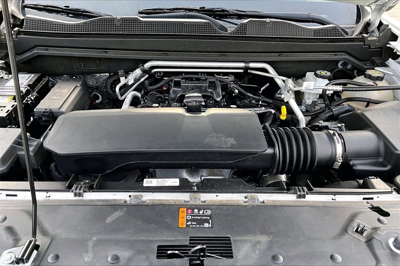 Used 2024 Chevrolet Colorado LT image 35