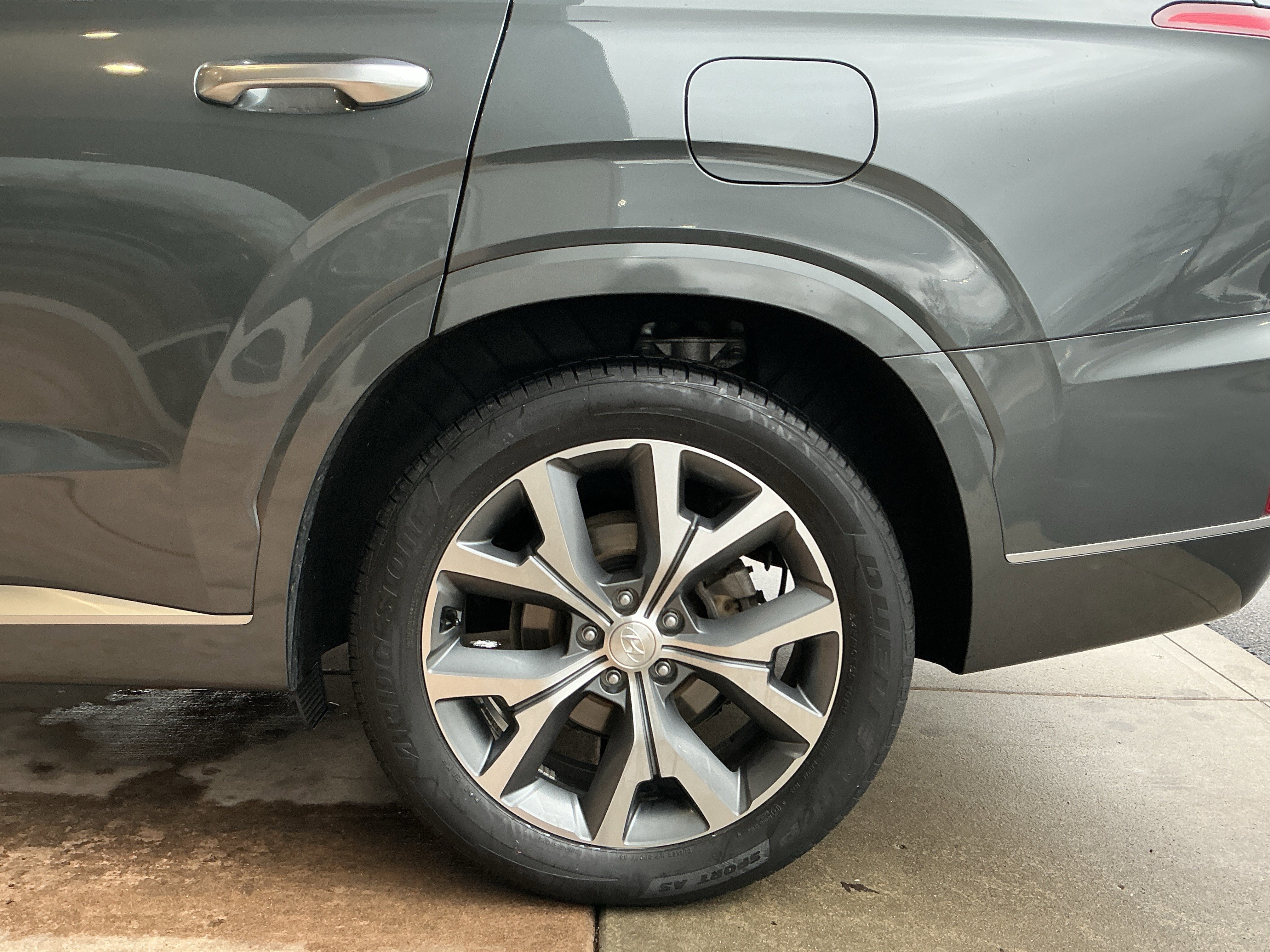 Used 2021 Hyundai Palisade Limited image 23