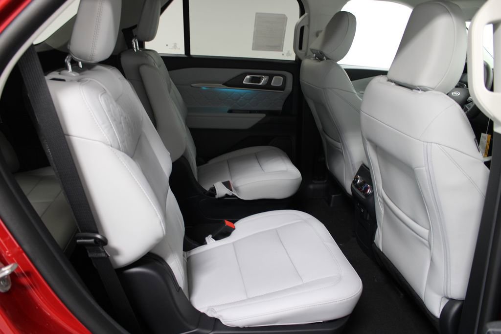 New 2026 Ford Explorer Platinum w/ LUX Leather Package image 31