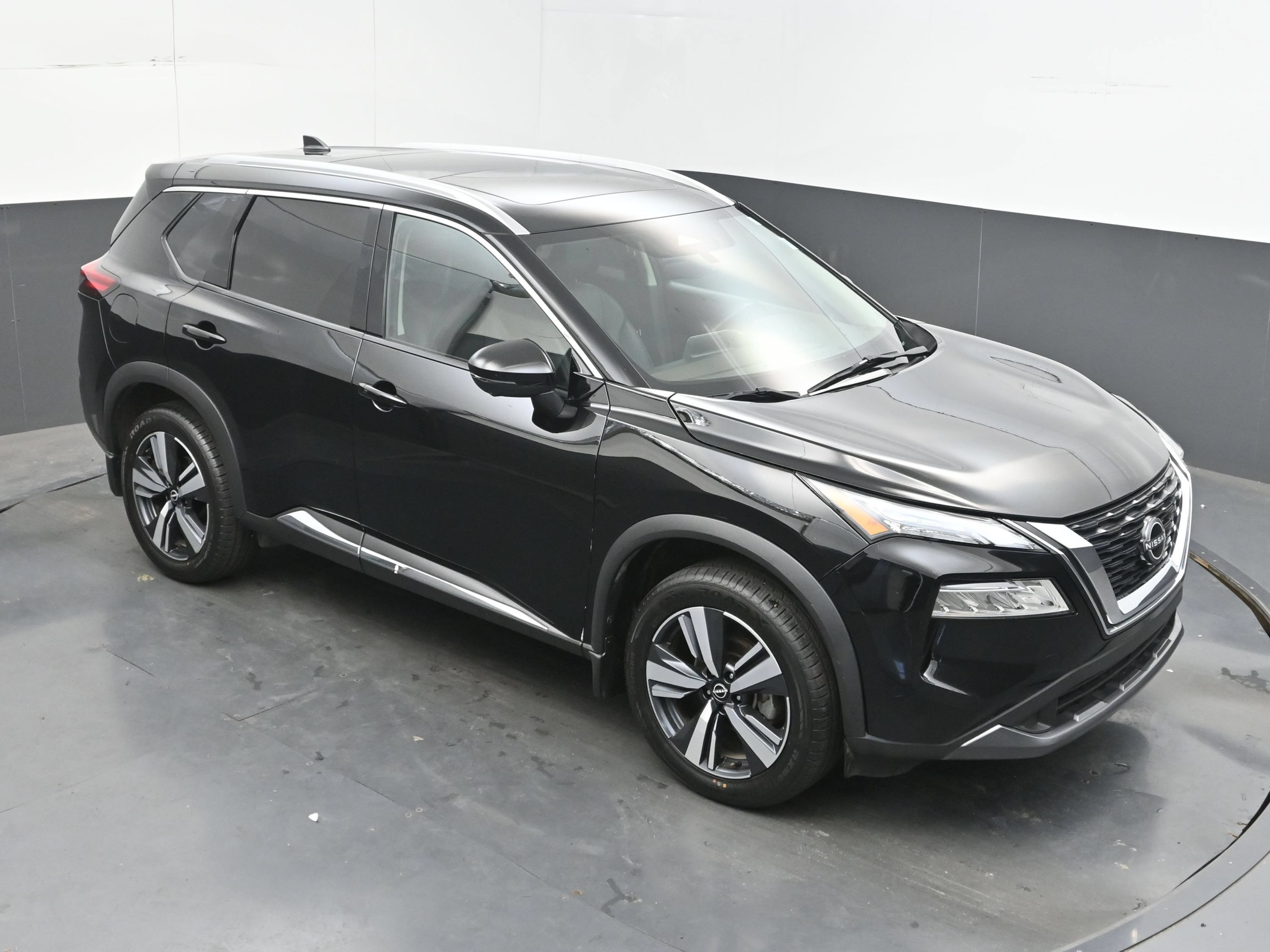 Used 2023 Nissan Rogue SL AWD/4WD image 26