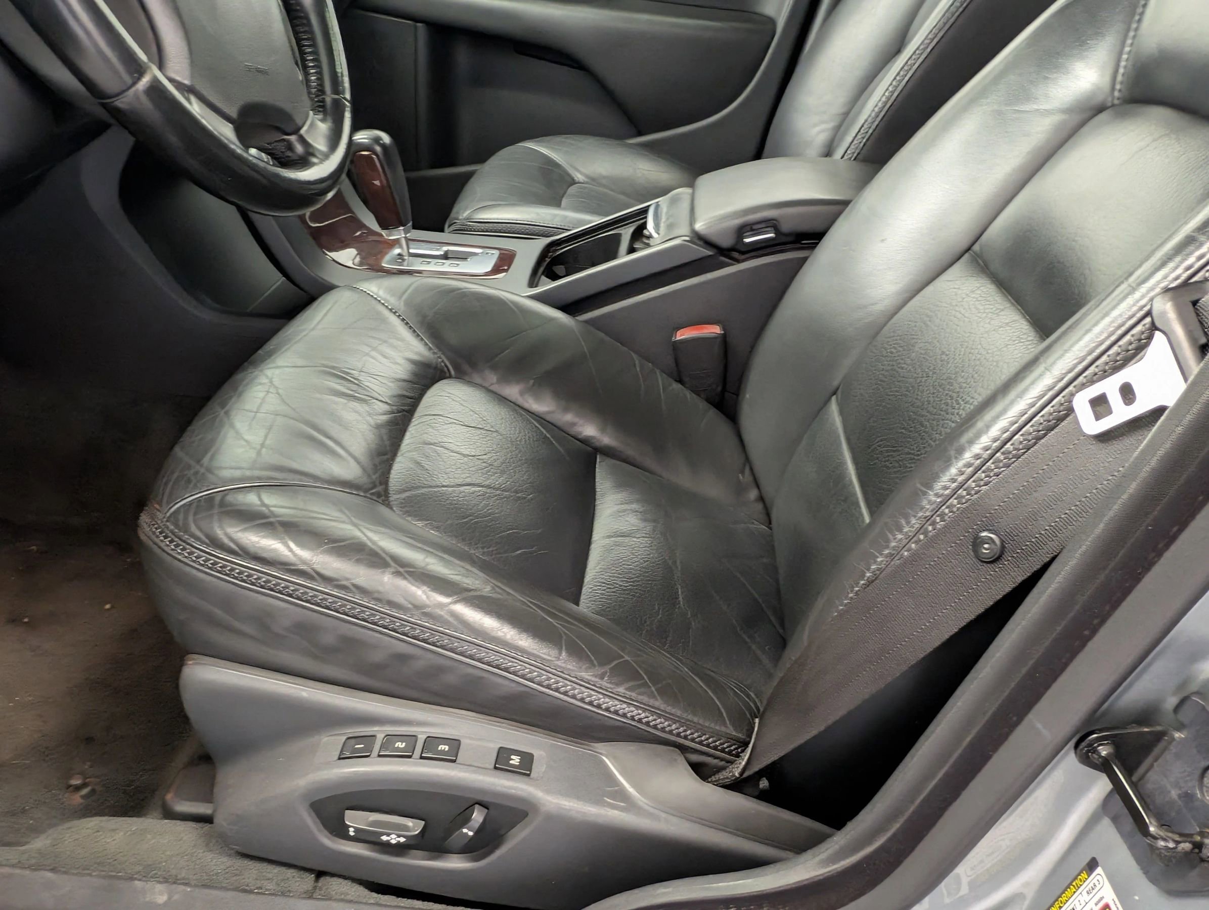 Used 2008 Volvo XC70 3.2 image 12