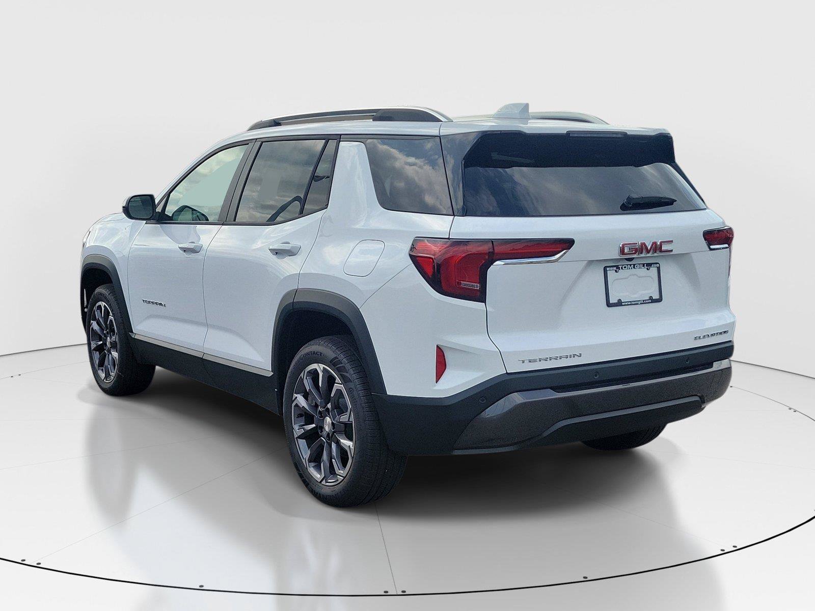 New 2027 GMC Terrain Elevation w/ Elevation Premium Package FWD image 3