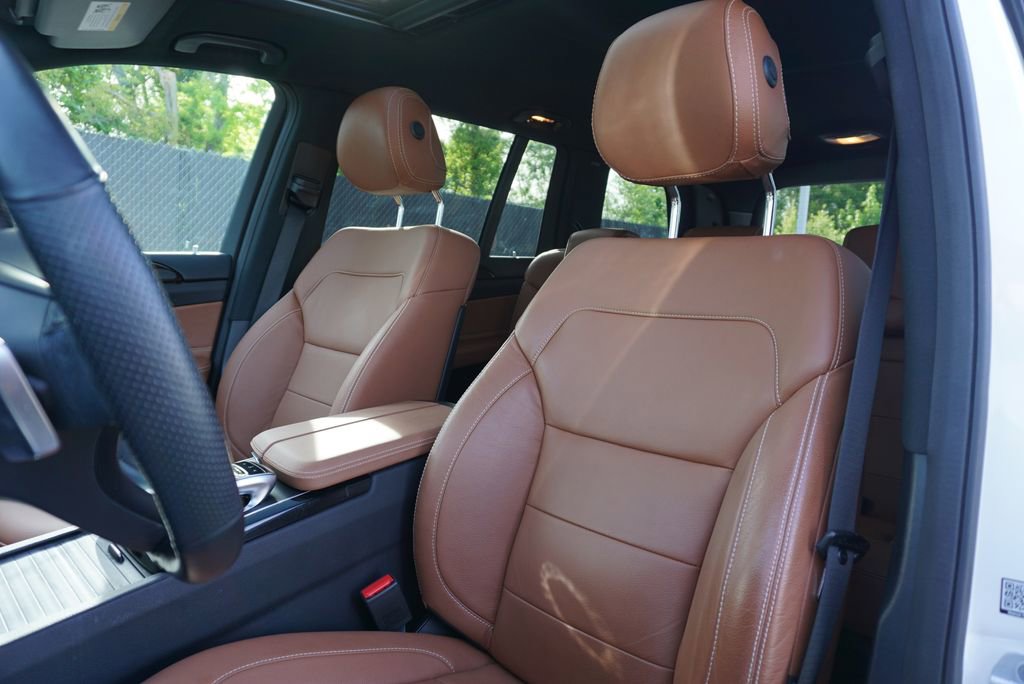 Used 2017 Mercedes-Benz GLS 450 4MATIC image 11