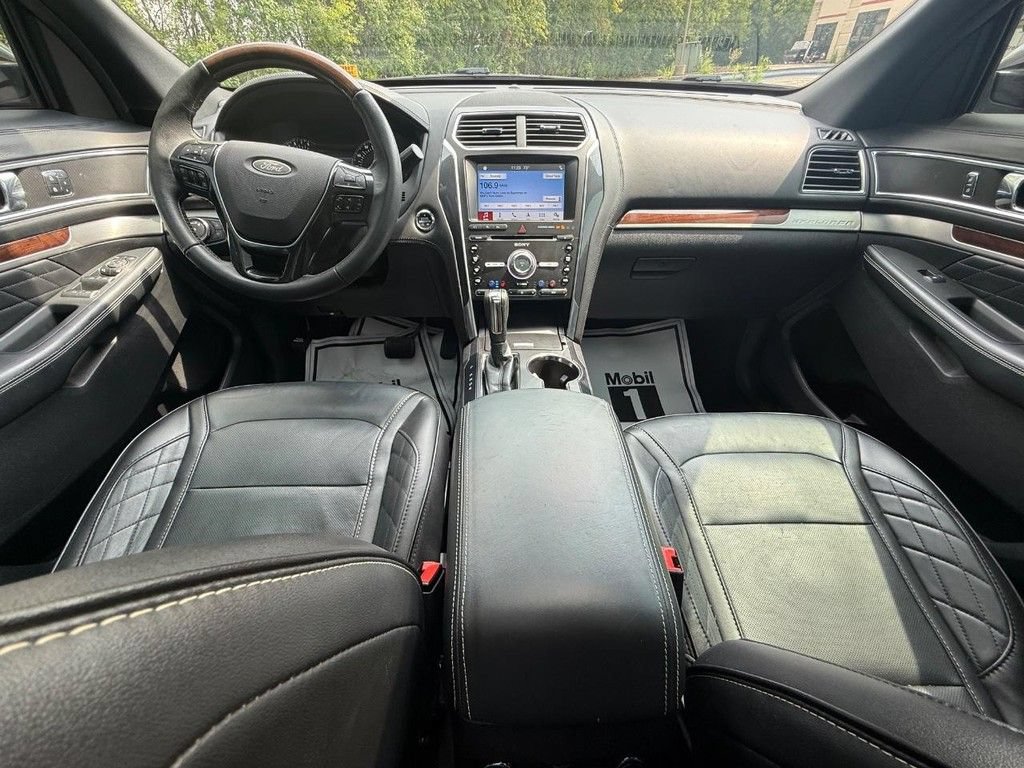 Used 2018 Ford Explorer Platinum AWD/4WD image 18