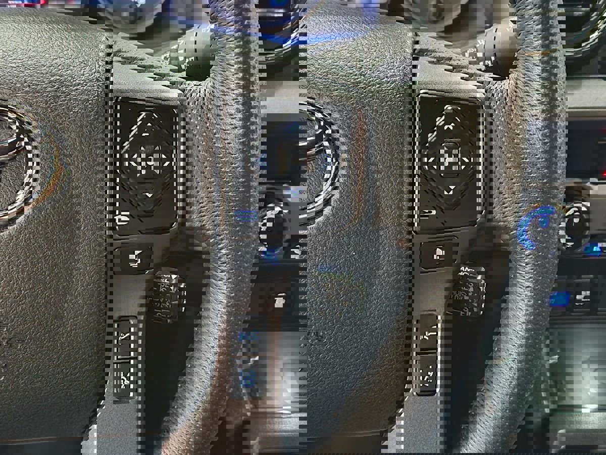 Used 2023 Toyota Tacoma TRD Off-Road image 50