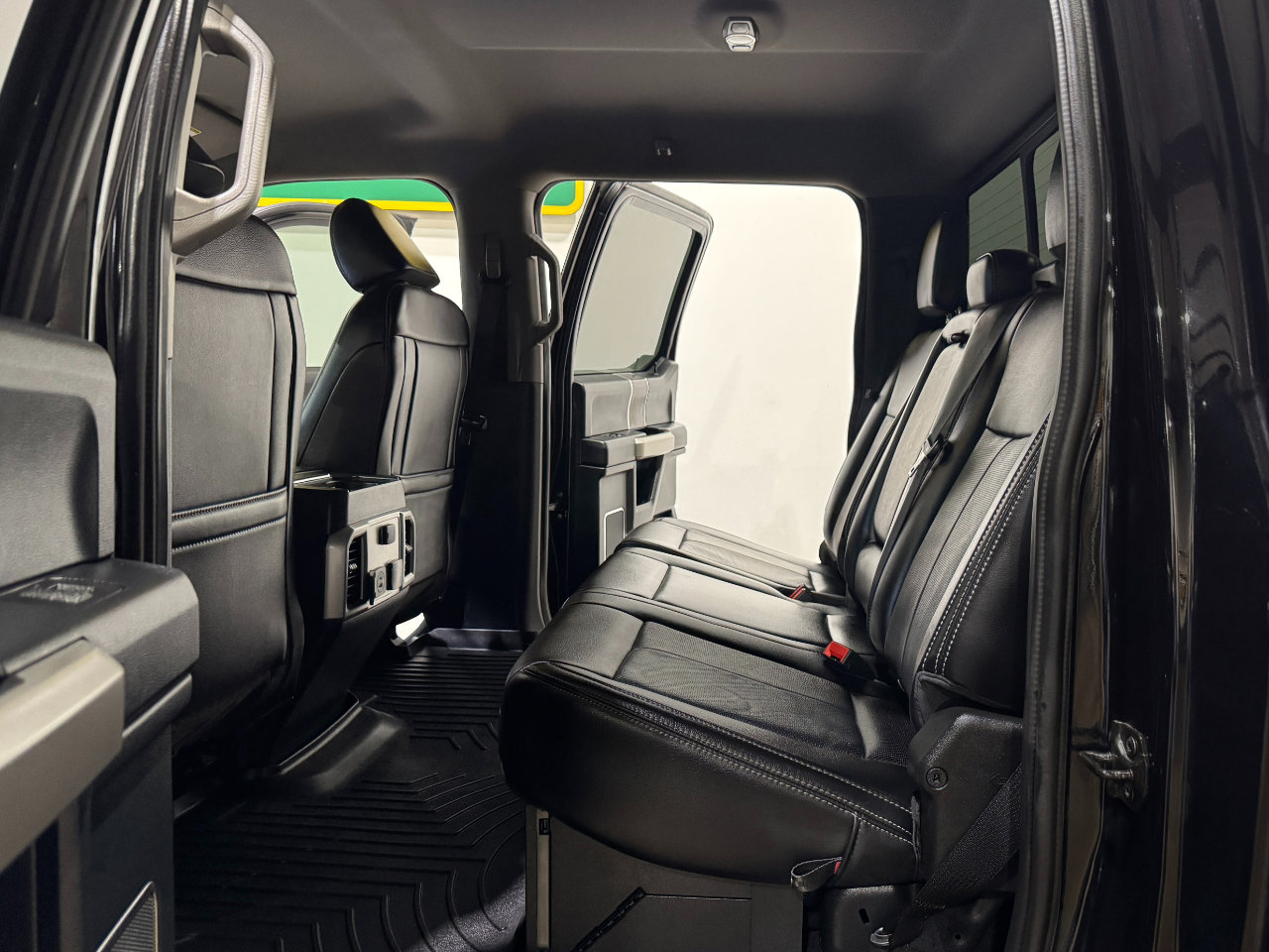 Used 2021 Ford F250 Lariat w/ Lariat Value Package image 15