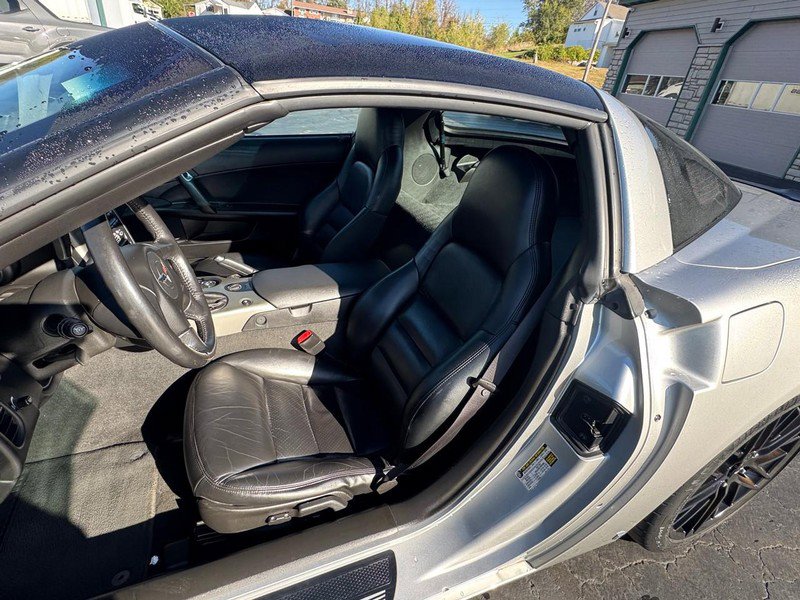 Used 2005 Chevrolet Corvette Coupe w/ Preferred Equipment Group image 12
