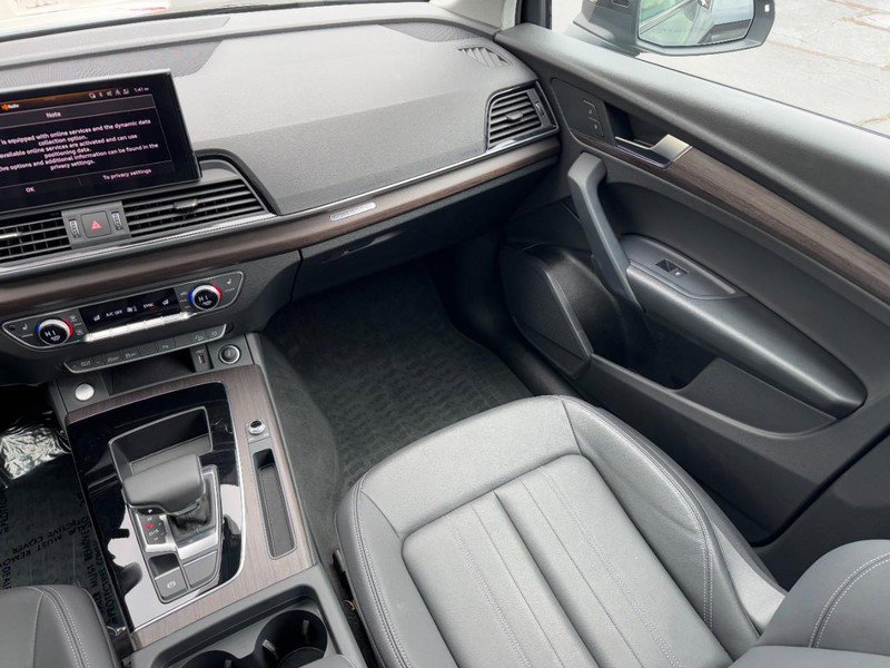 Used 2025 Audi Q5 2.0T Premium image 16