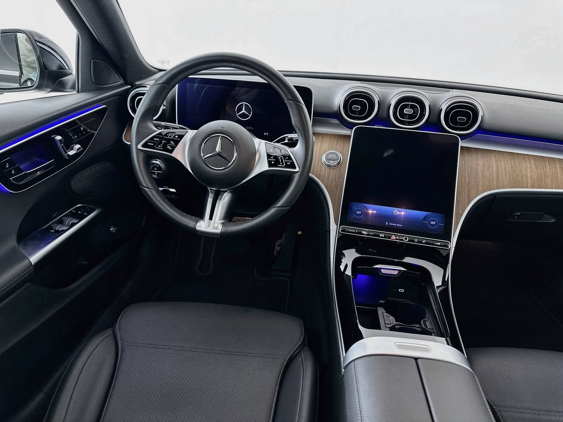 Used 2024 Mercedes-Benz C 300 Sedan image 23