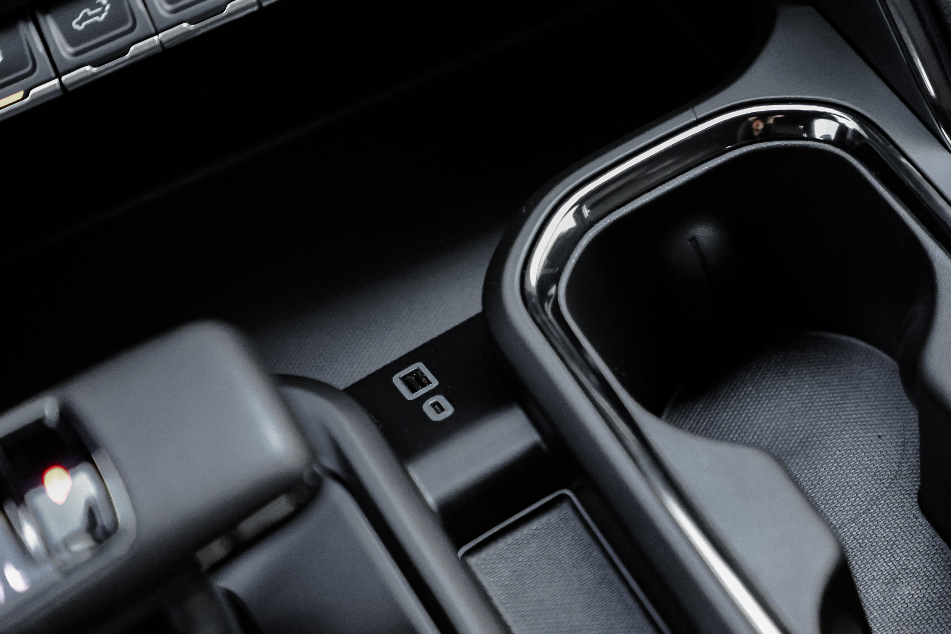 Certified 2024 GMC Sierra 1500 AT4 w/ AT4 Premium Package image 38