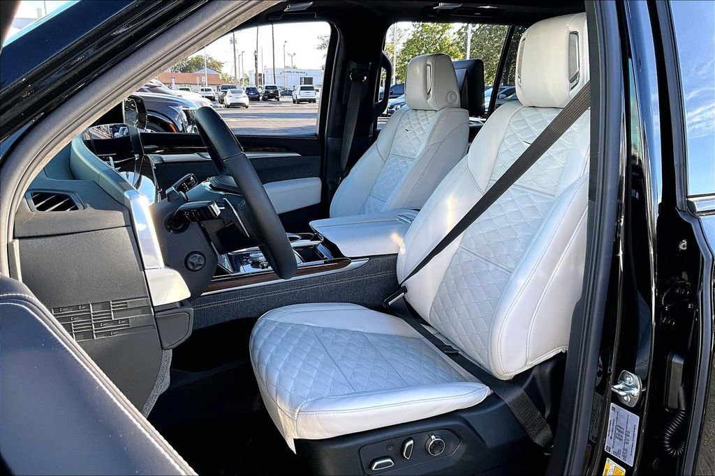 New 2026 Cadillac Escalade Platinum Sport AWD/4WD image 12